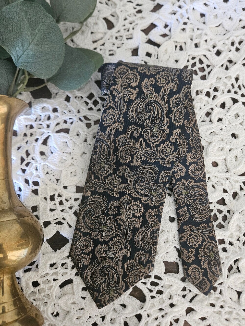VTG Burberrys of London Navy Bronze Paisley Brocade 100% Silk Tie Q-TK 8005
